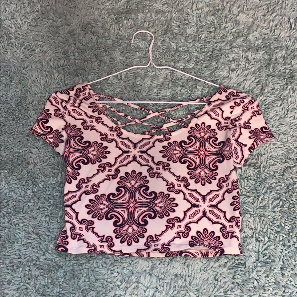 Crop top